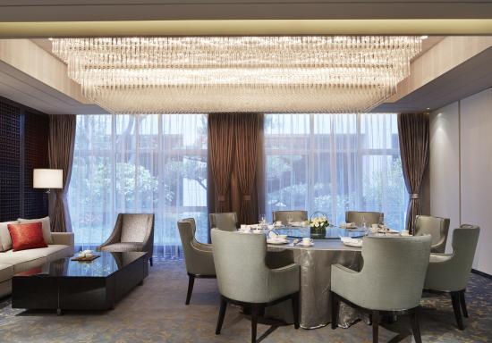 Man Ho Chinese Restaurant